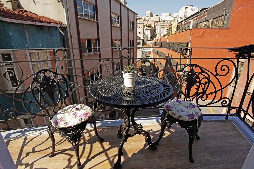 The White Swan Suites Beyoglu Стамбул Номер фото